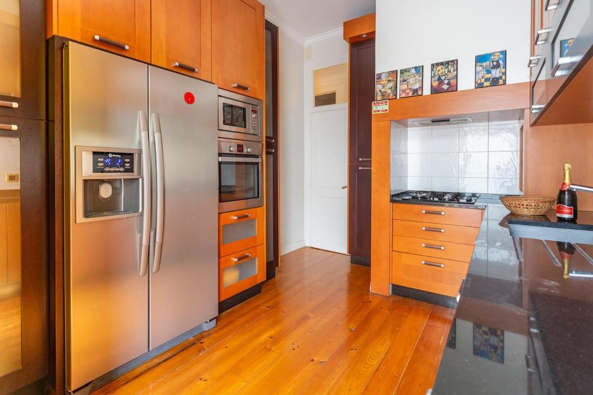 Bright 2 Bedroom Apt 100M From Av. Liberdade ลิสบอน ภายนอก รูปภาพ
